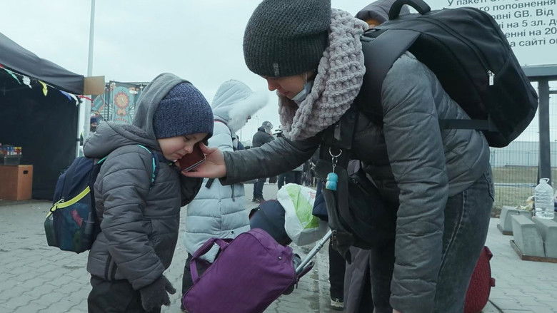 кадр из фильма SuperHeroes