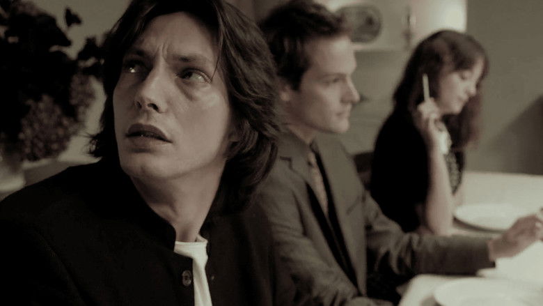 кадр из фильма Космос