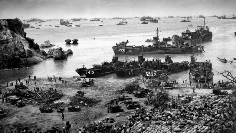 кадр из фильма L'enfer de la bataille d'Okinawa