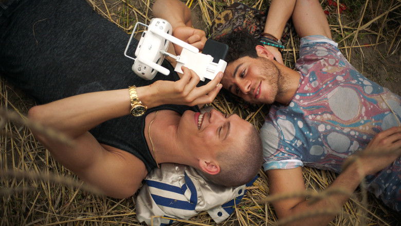 кадр из фильма Просто друзья