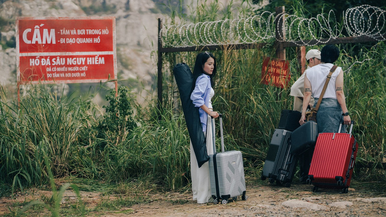 кадр из фильма Dưới Đáy Hồ