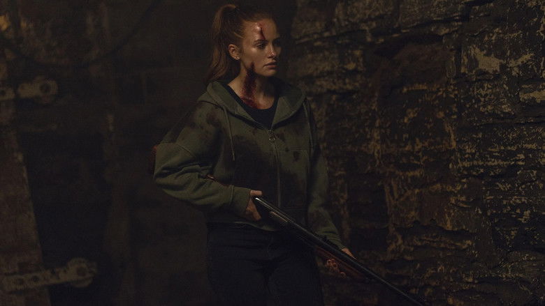 кадр из фильма The Strangers