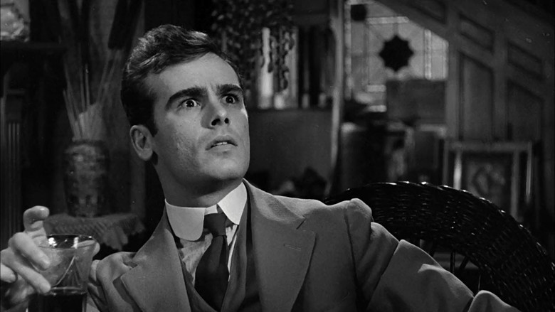 кадр из фильма Долгий день уходит в ночь