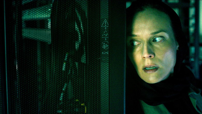 кадр из фильма Связной