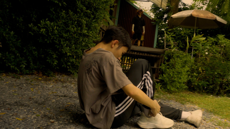 кадр из фильма REELs