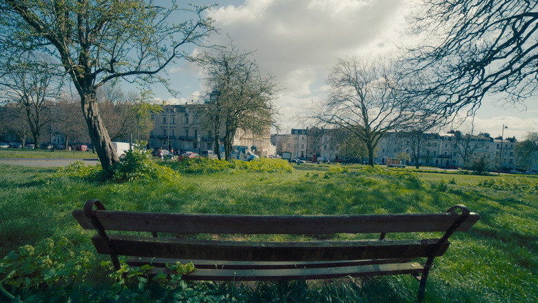 кадр из фильма Public