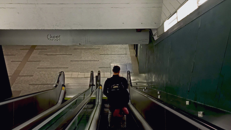 кадр из фильма BETWEEN