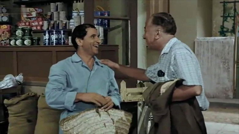 кадр из фильма Της Κακομοίρας