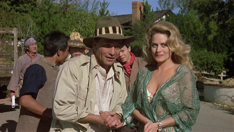 кадр из фильма Большие неприятности