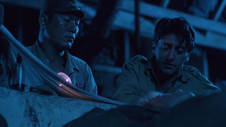 кадр из фильма Счастливого рождества, мистер Лоуренс