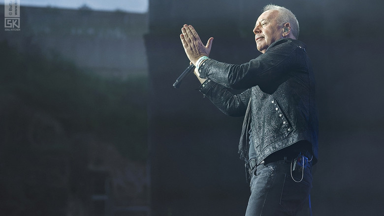 кадр из фильма Simple Minds Nuits de Fourvière 2024