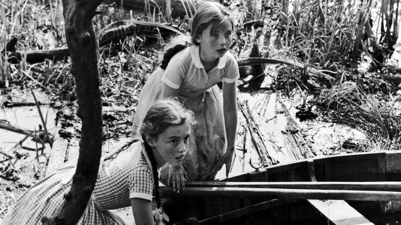 кадр из фильма Никогда не бери сладости у незнакомых