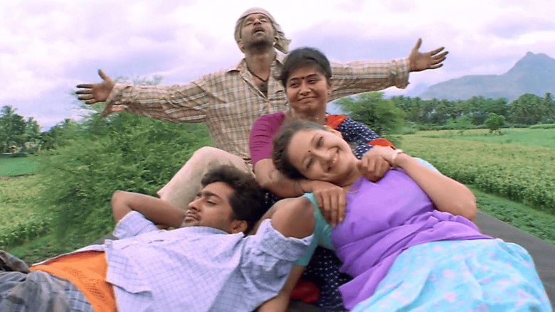 кадр из фильма பிதாமகன்