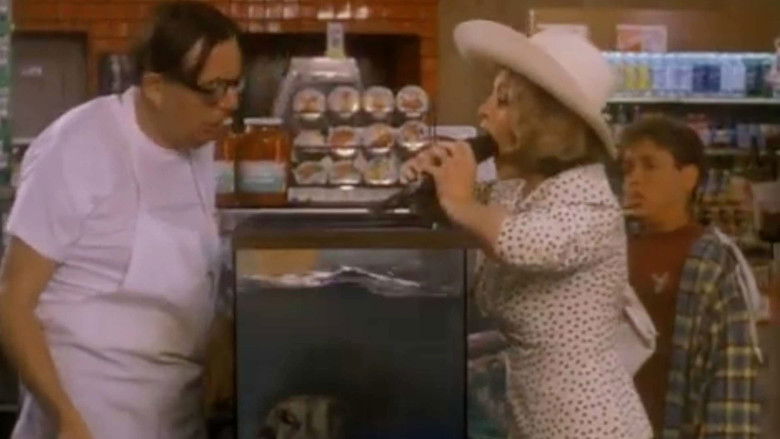 кадр из фильма Pterodactyl Woman from Beverly Hills