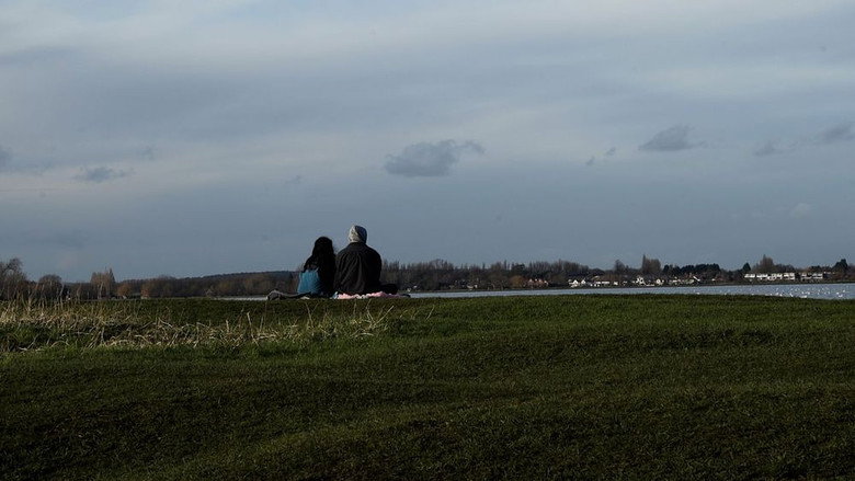 кадр из фильма Port Meadow