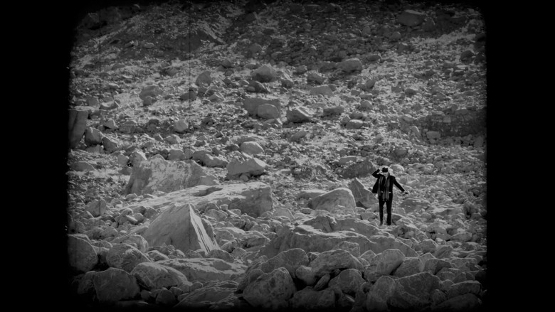 кадр из фильма MÉLIÈS SULLA LUNA