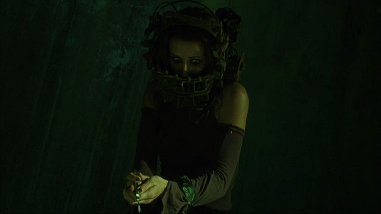 кадр из фильма Пила. Игра на выживание