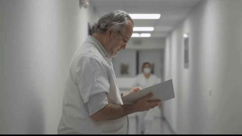 кадр из фильма Légistes, aux côtés des vivants