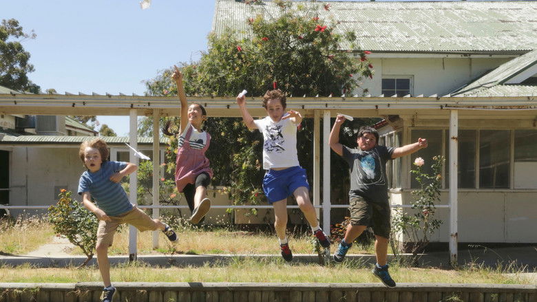 кадр из фильма Бумажные самолётики