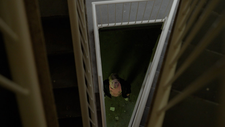 кадр из фильма Look Up