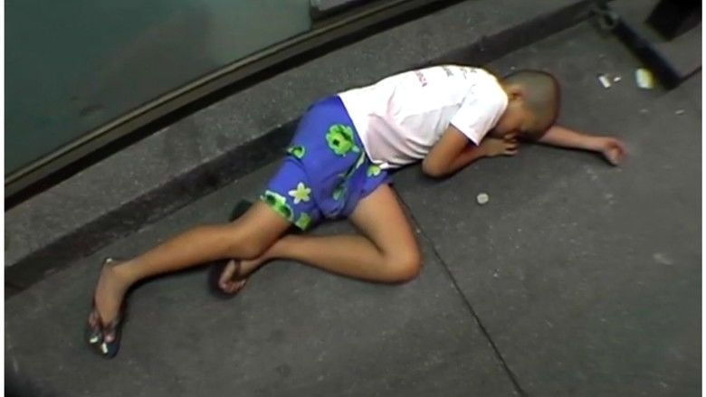 кадр из фильма TATLUMPU’T APAT NA Kulob