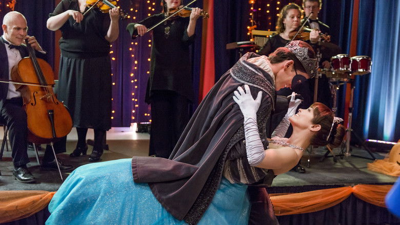 кадр из фильма Полночный маскарад