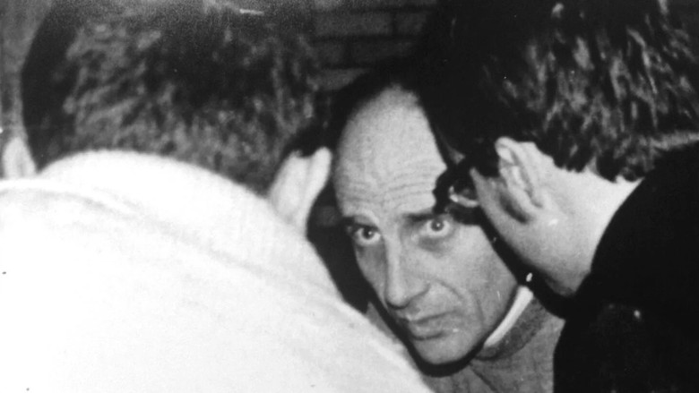 кадр из фильма Мир по Либерману или Бог в клетке