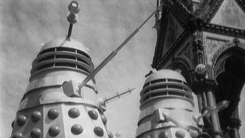 кадр из фильма Doctor Who: The Dalek Invasion of Earth