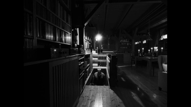 кадр из фильма Falcatus