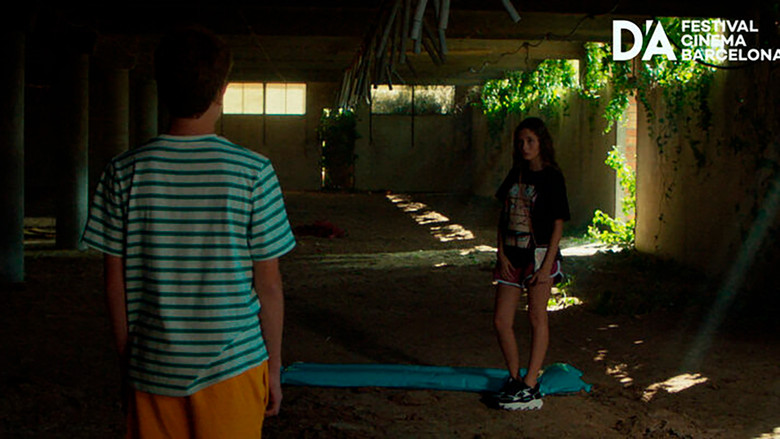 кадр из фильма Millor la llengua