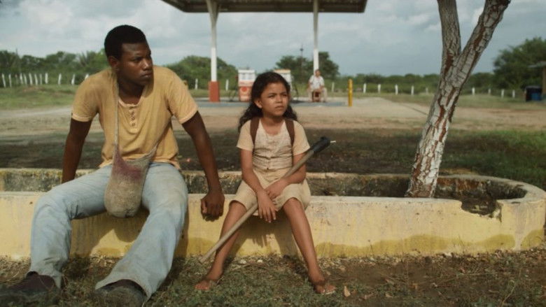 кадр из фильма El árbol rojo