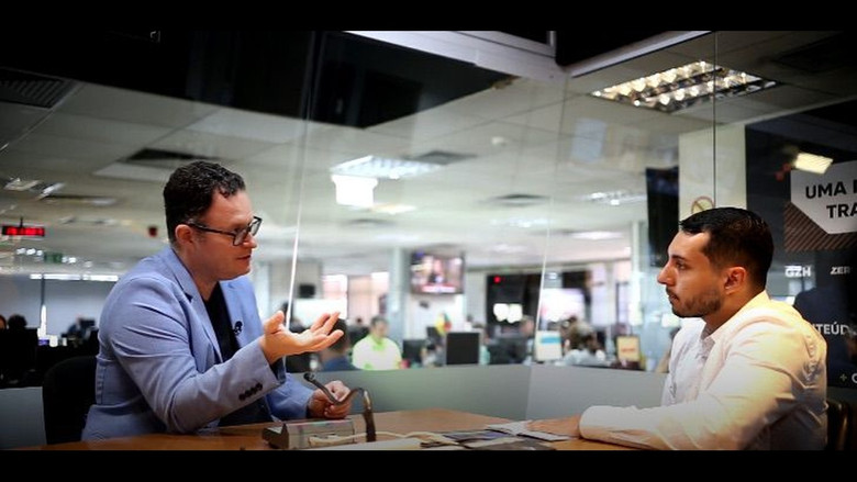 кадр из фильма Crônicas do Fogo Cruzado