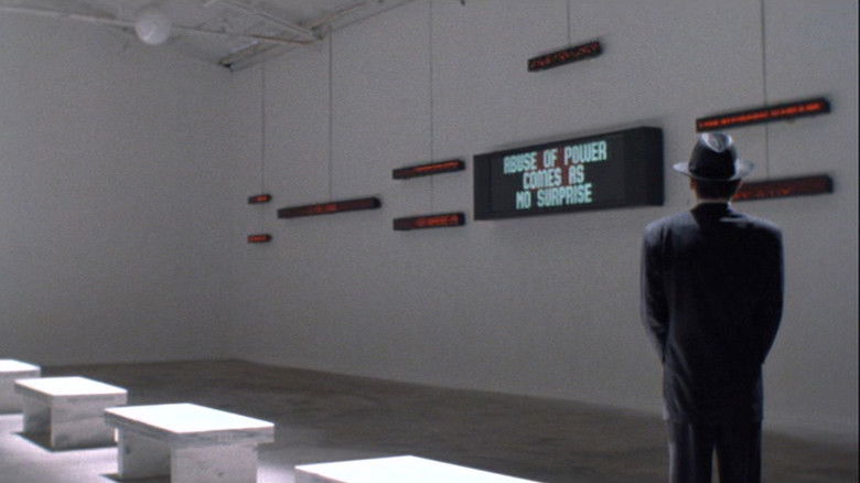 кадр из фильма Обратный след