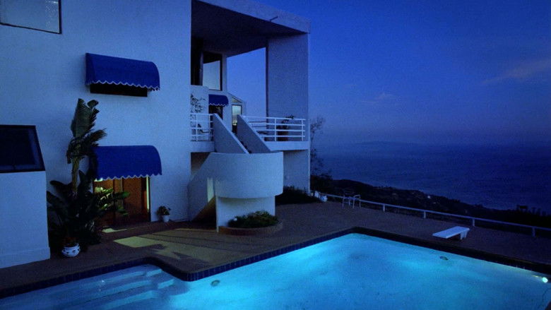 кадр из фильма Убийства девушек с календаря