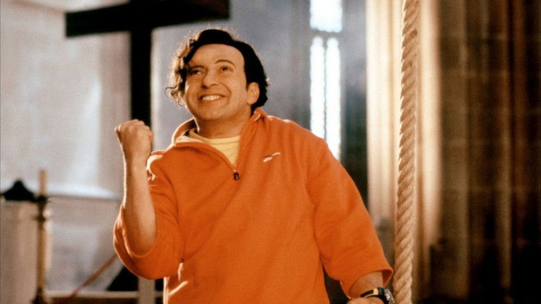 кадр из фильма Квазимодо