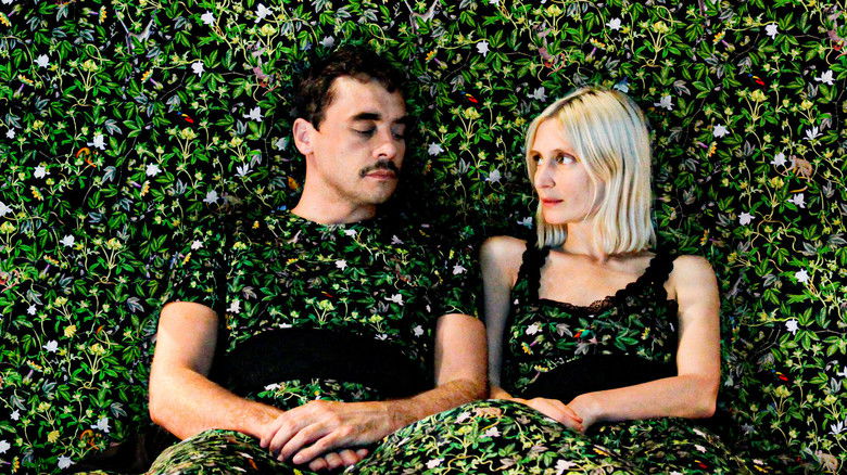 кадр из фильма Жизнь, полная безумия