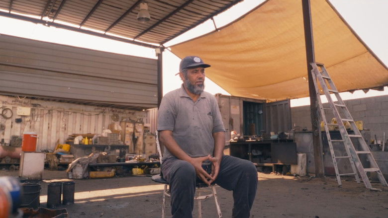 кадр из фильма غريب في الشحم