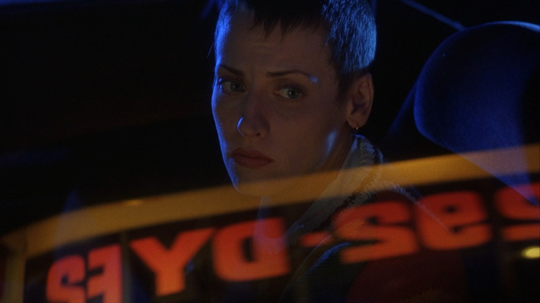 кадр из фильма Стеклянный щит