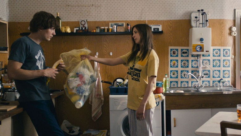 кадр из фильма 3 Zimmer/Küche/Bad