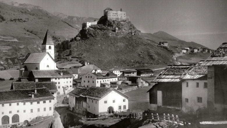 кадр из фильма Nos chastè – Das Schloss Tarasp und seine märchenhafte Geschichte