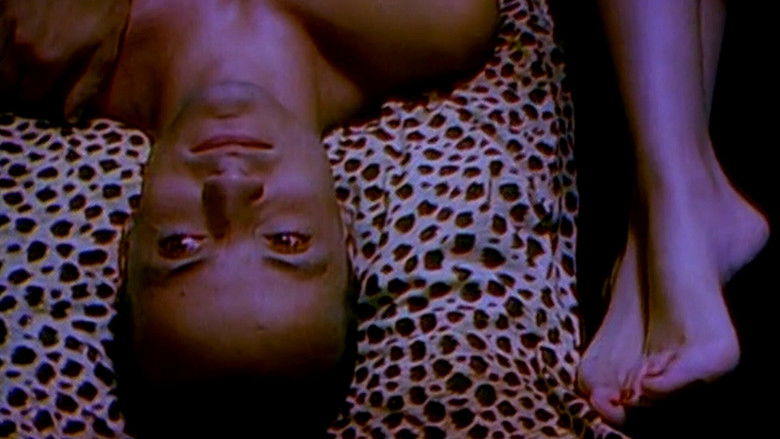 кадр из фильма Постельные сцены