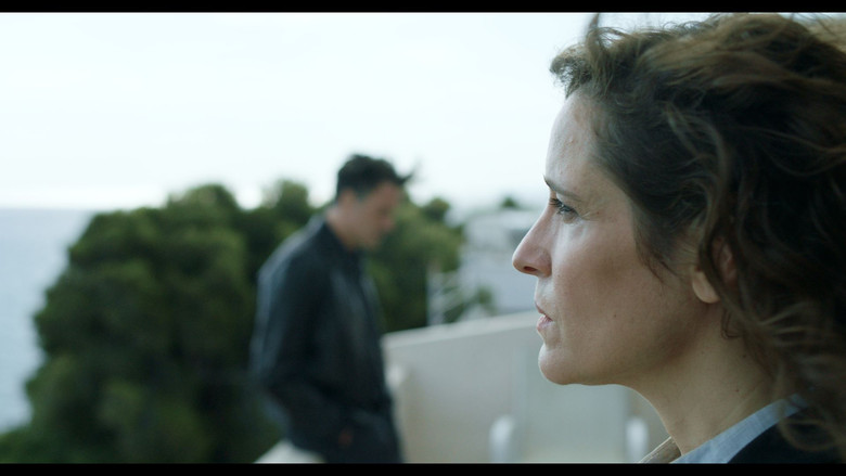 кадр из фильма Τόσο Κοντά, Τόσο Μακριά