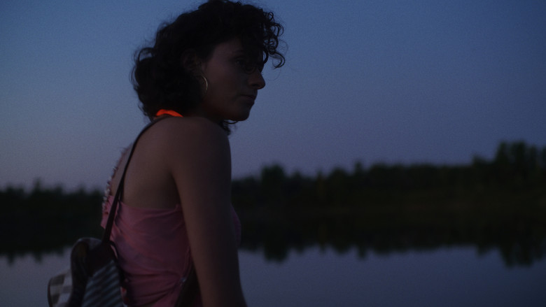 кадр из фильма Les filles ne marchent pas seules la nuit