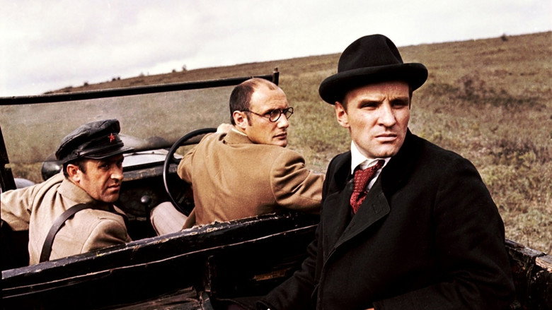 кадр из фильма Свой среди чужих, чужой среди своих