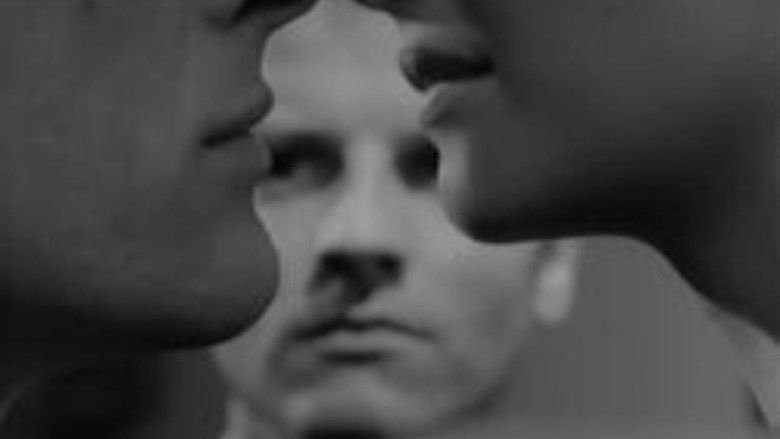 кадр из фильма Un uomo a metà