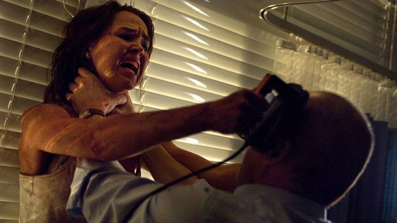 кадр из фильма Багровая мгла