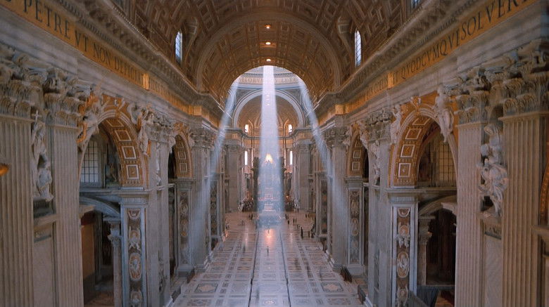 кадр из фильма Хронос