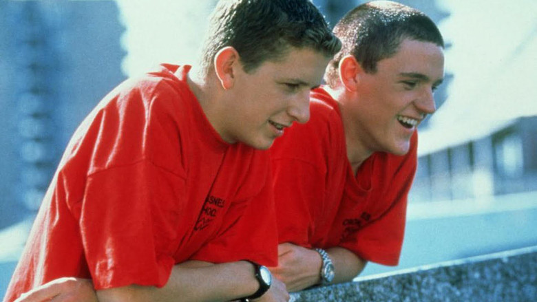 кадр из фильма Beautiful Thing