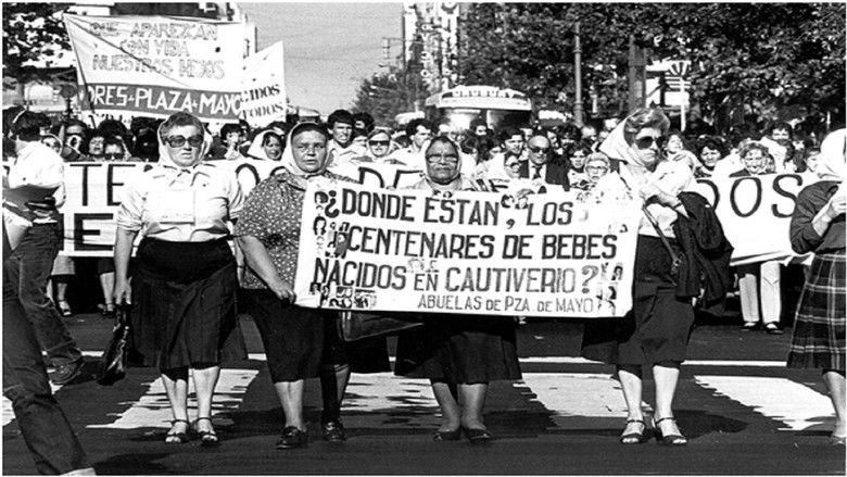 кадр из фильма Los versos salvados