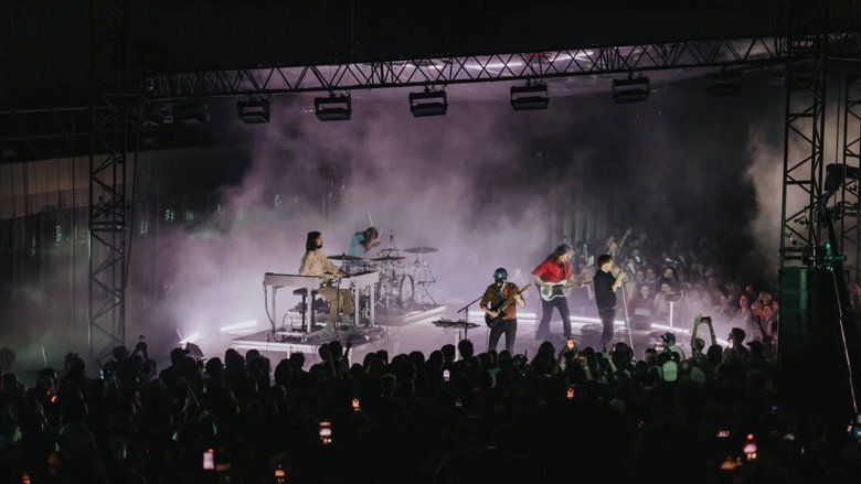 кадр из фильма Terminal 1 : Air, Phoenix et Étienne de Crécy